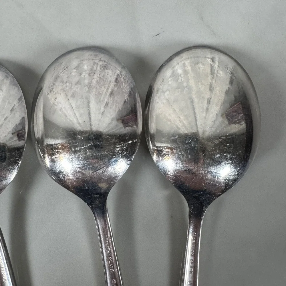 Set of 4 Oneida Nobility Plate Silver‎ Plated Round Soup Spoons Caprice Lot 1